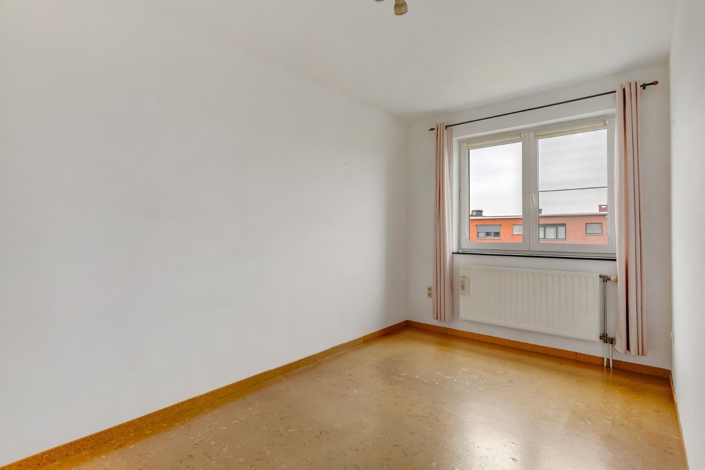 Instapklare HOB met 4 slpk., garage en toffe tuin foto 29