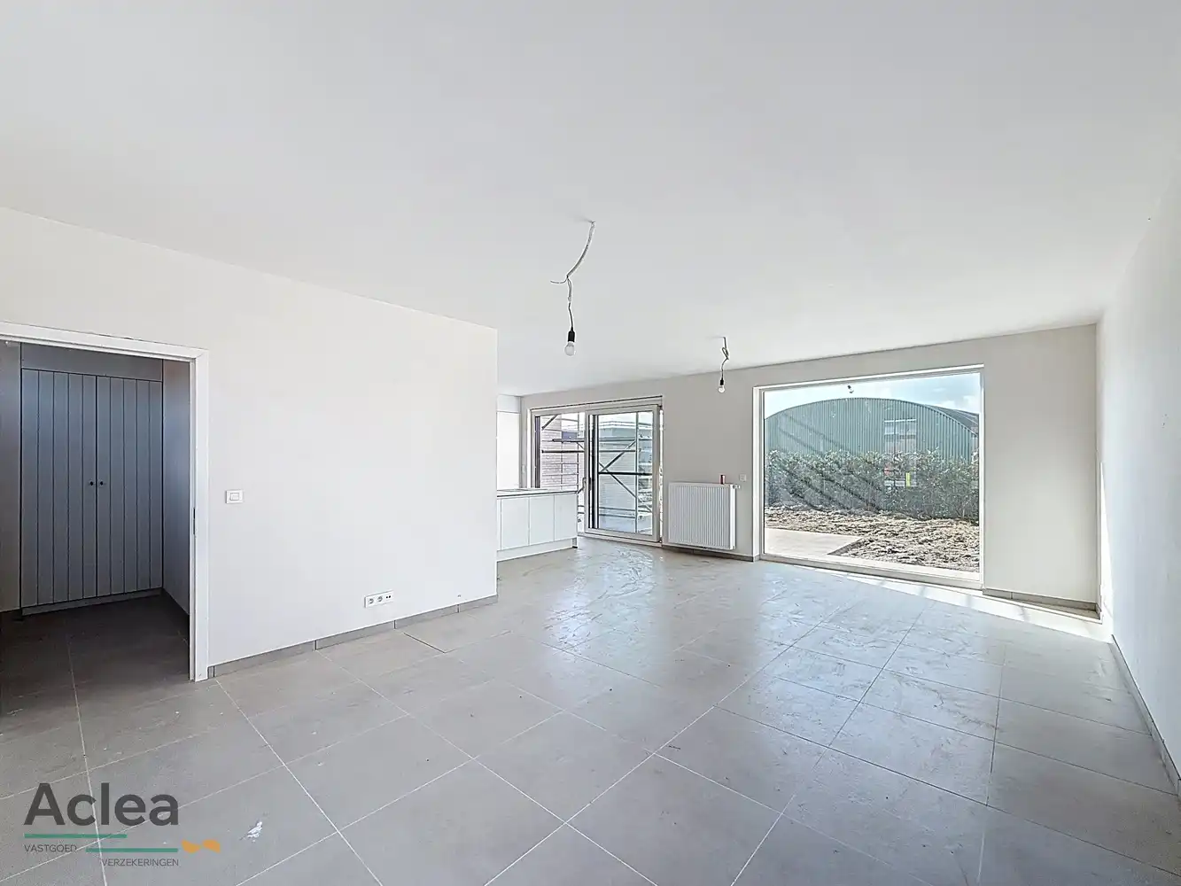 Ruime nieuwbouw woning in landelijke stijl met 4 slaapkamers foto 3