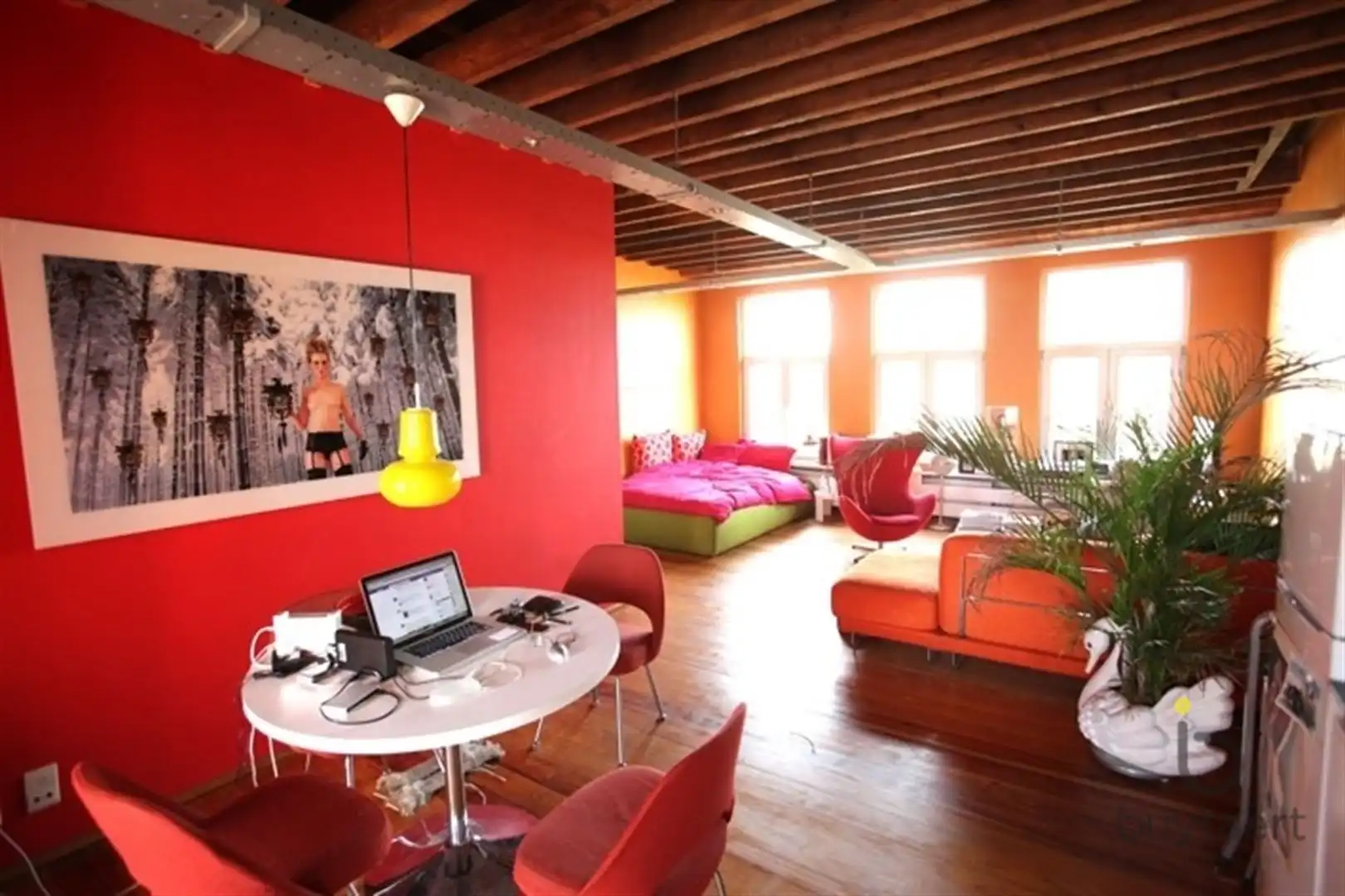 Een lichte ruime op Top locatie gelegen studio met prachtig terras! foto {{pictureIndex}}