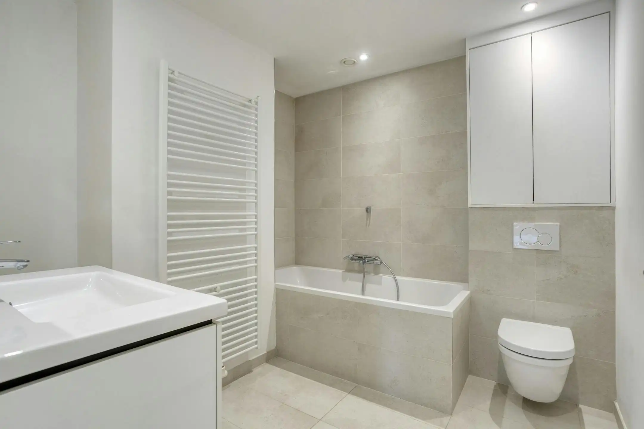 Appartement 3 slaapkamers met ruim terras en staanplaats foto 7