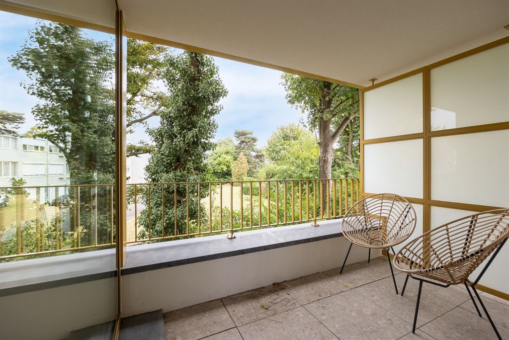 lichtrijk nieuwbouwappartement met terras foto 5