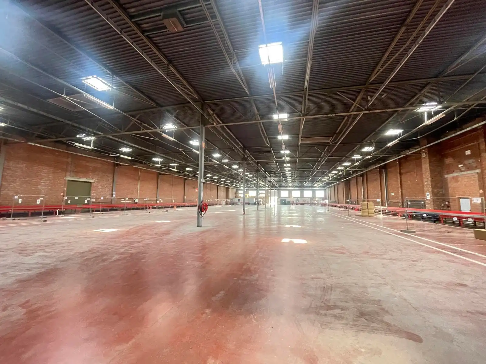 Logistieke loods van ca. 6.500 m² nabij de E19  foto 10