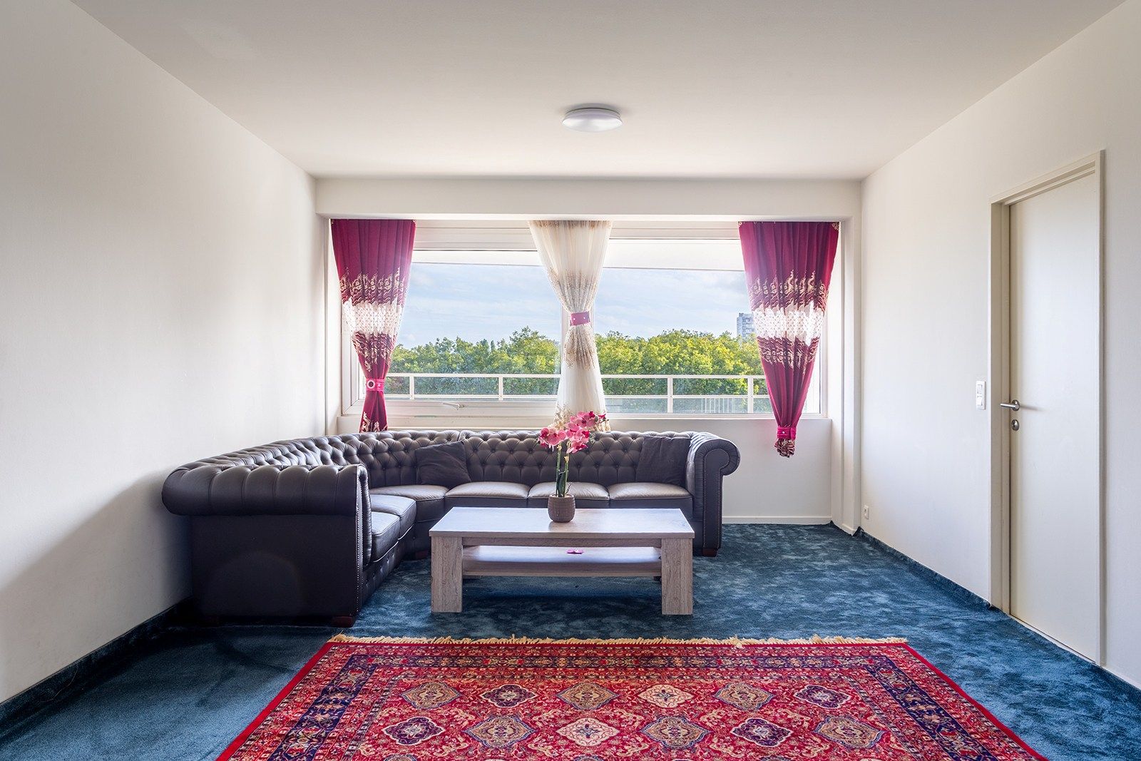 Instapklaar 3-slaapkamerappartement op de 5e verdieping met zuidgericht terras foto 6