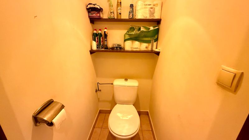 Gelijkvloers appartement met 1 slaapkamer en privatieve autostaanplaats foto 10
