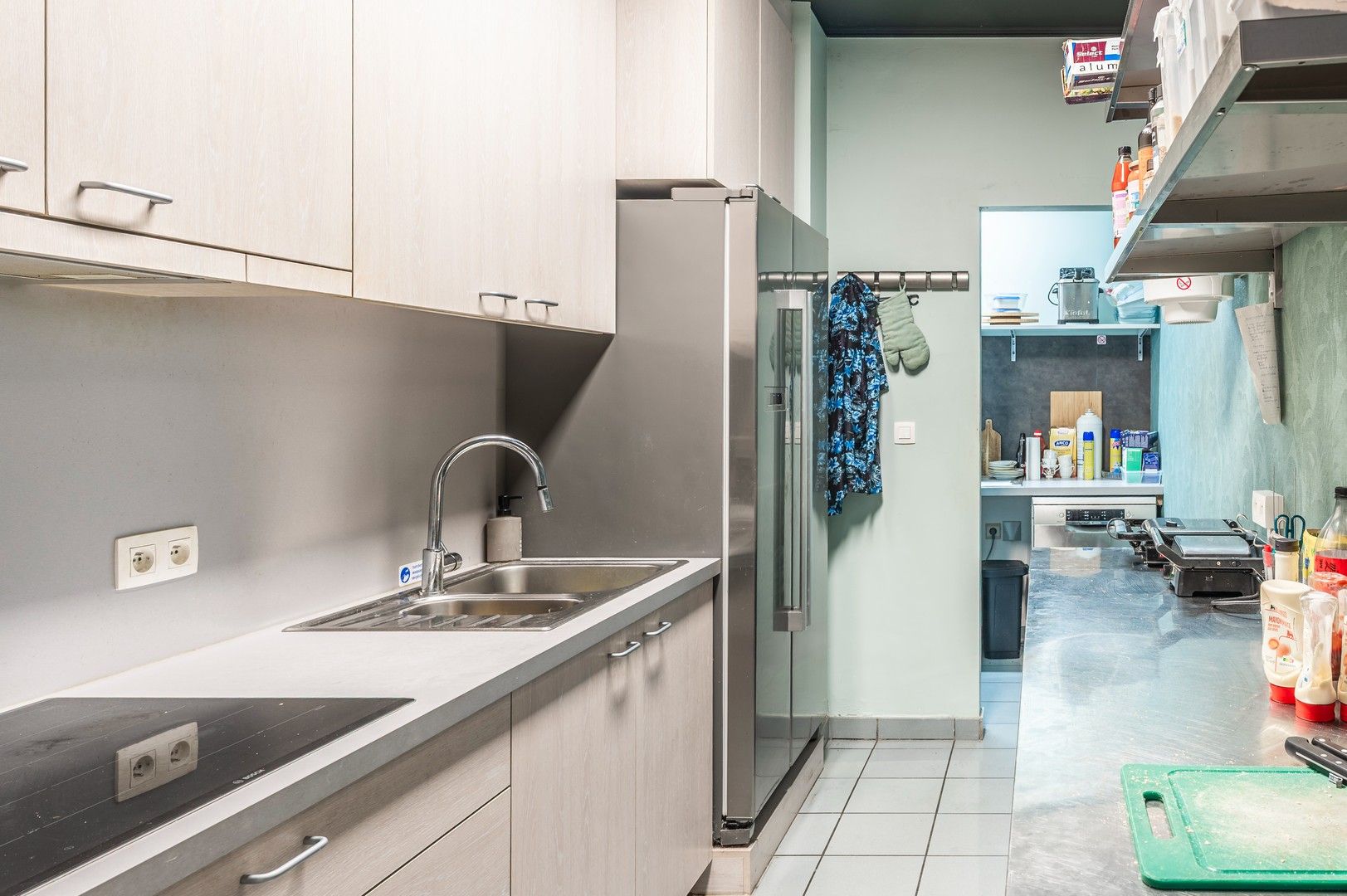 Handelspand met woonst in centrum Zwijndrecht foto 9