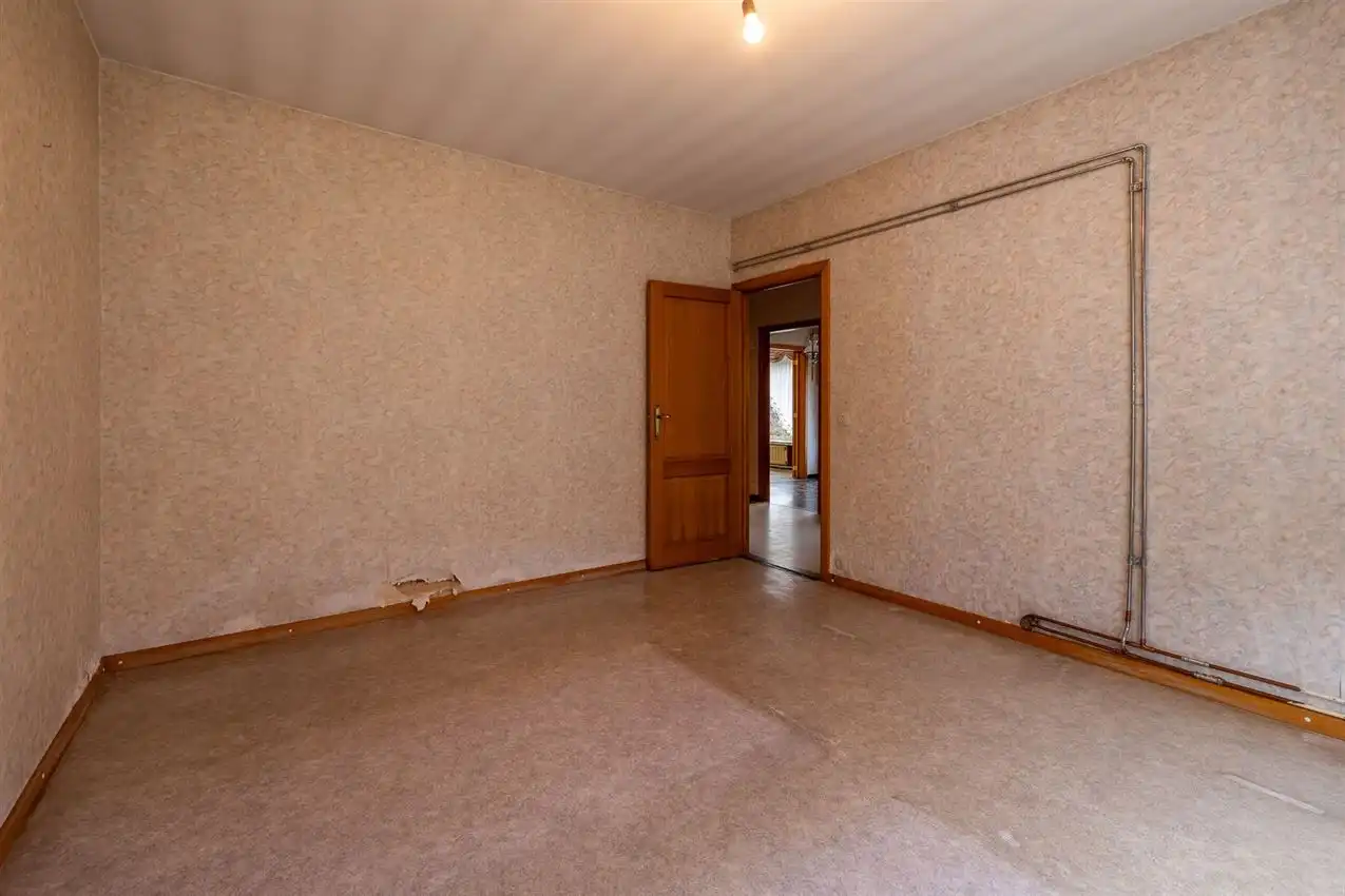 Unieke ligging boven de Mottevallei – renovatiekans met waarde-opportuniteit foto 45