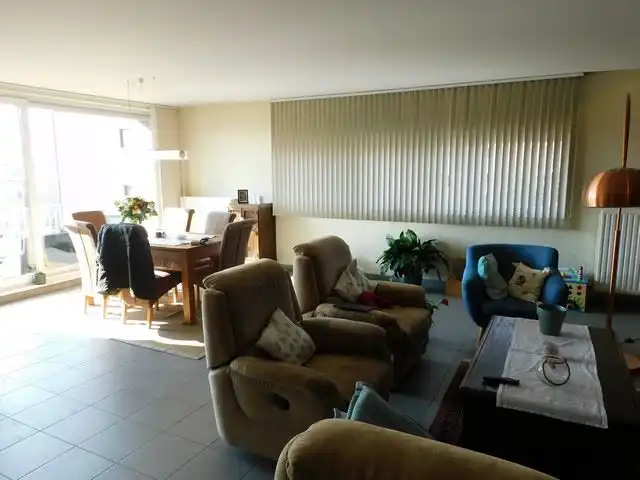 Ruim appartement met autostaanplaats vlakbij het centrum foto 4