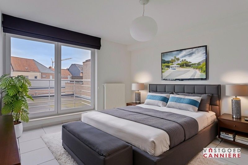 Ruim 2 slaapkamer appartement TE KOOP in residentie Den Hert in hartje Oostrozebeke! foto 10