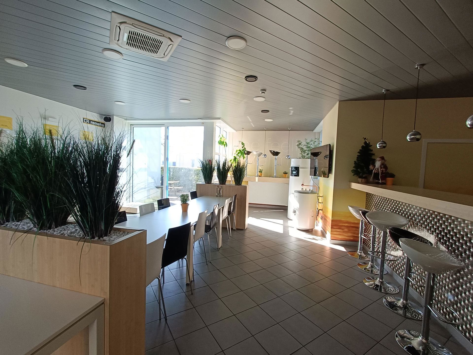 Bedrijfsgebouw te koop op toplocatie in Wommelgem foto 5