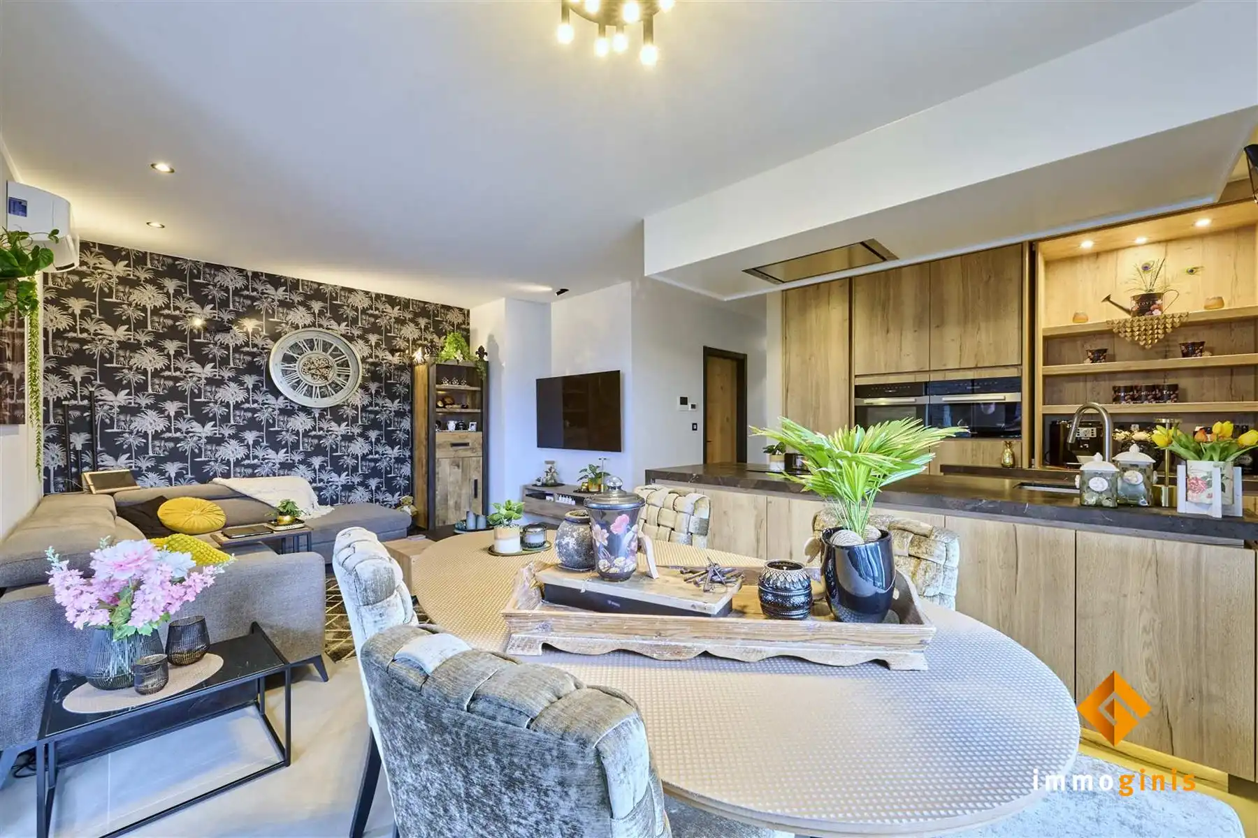 Luxueus 3-slaapkamerappartement met zéér ruim terras, gelegen op de 2e verdieping. foto 5