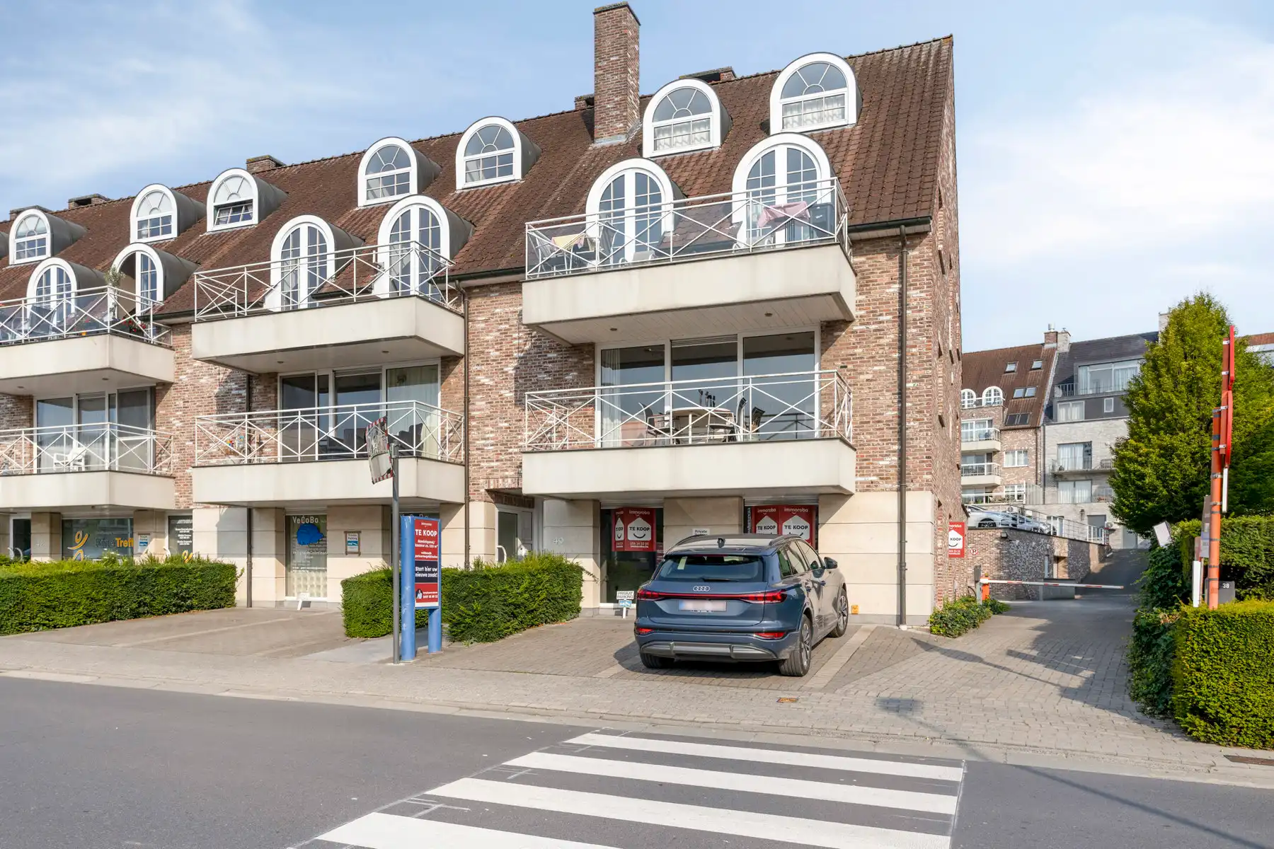 Centraal gelegen kantoorruimte van 110m² !! foto 2