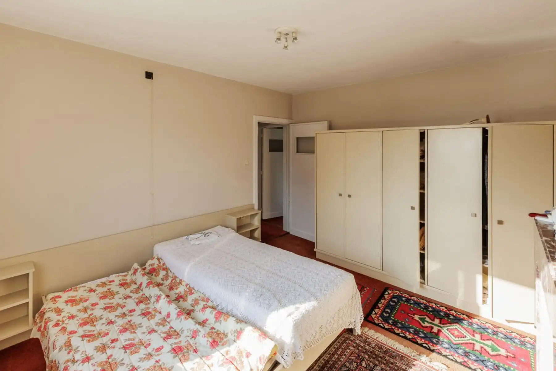 Ruime woning met 3 slaapkamers foto 15