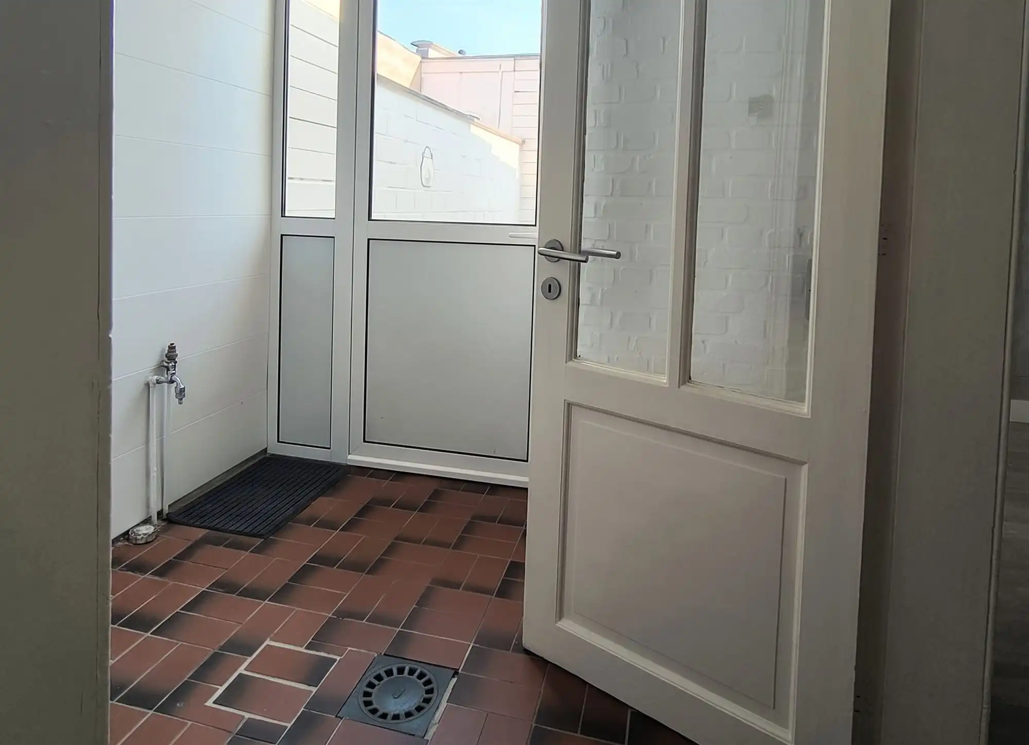 woonhuis met 2 slaapkamers en een aangenaam, knus terrasje foto 11