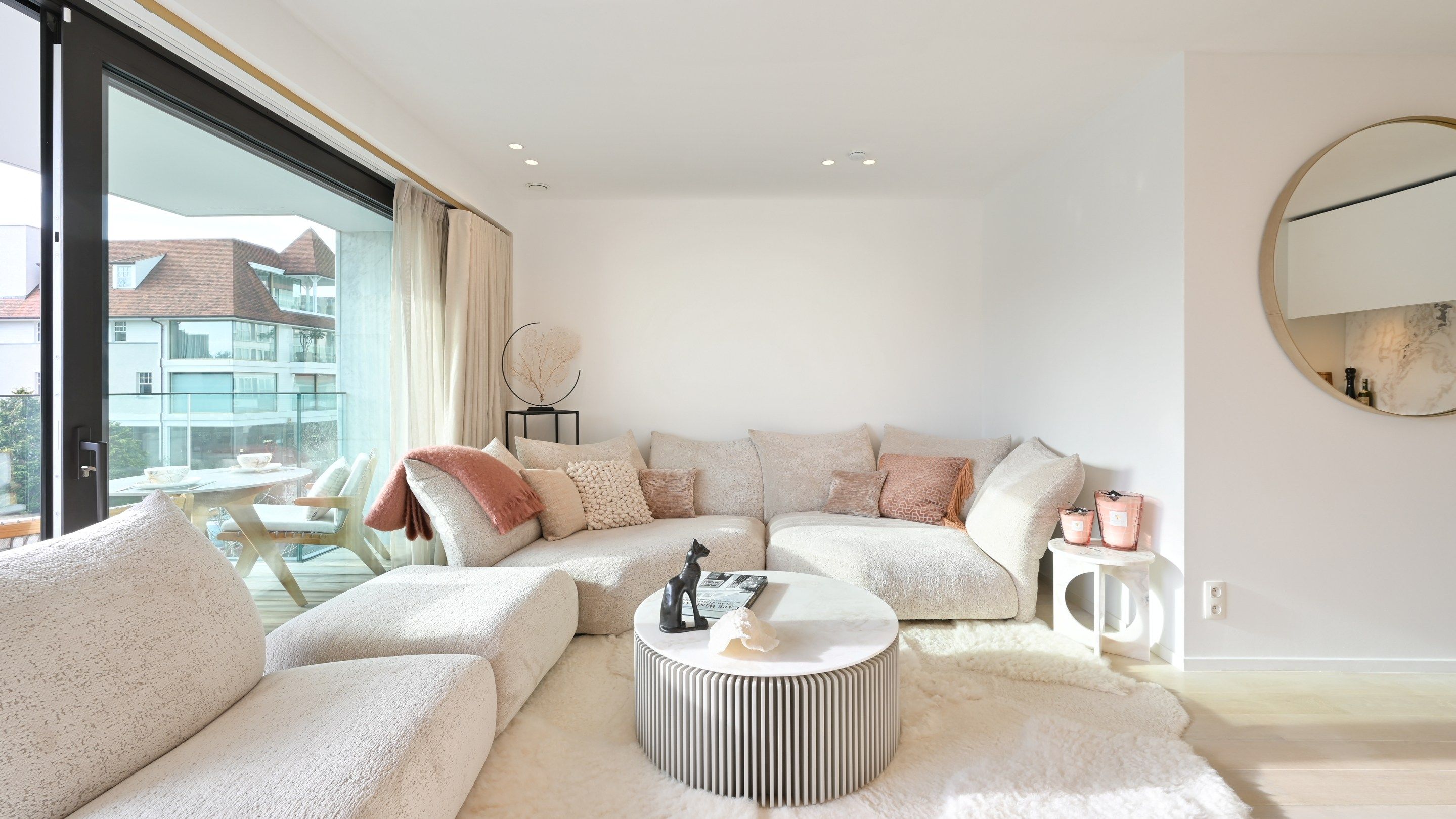 Nieuw luxe appartement gelegen op de Kustlaan in het Zoute, tussen de Minigolf en het Albertplein foto 8