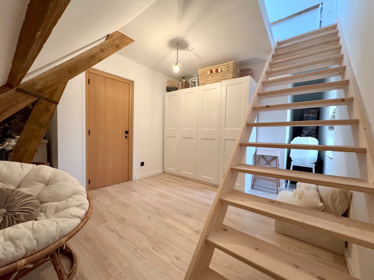 INSTAPKLARE WONING MET 4 SLPKS, TUIN EN GARAGE foto 25