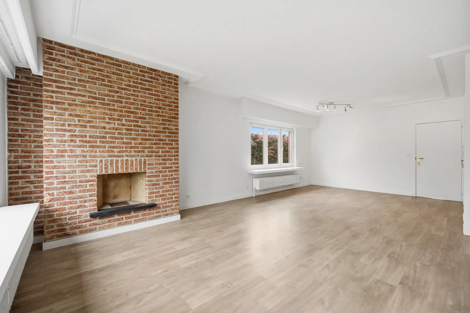 Drieslaapkamerappartement met  garagebox  te HEIST-OP-DEN-BERG foto 5