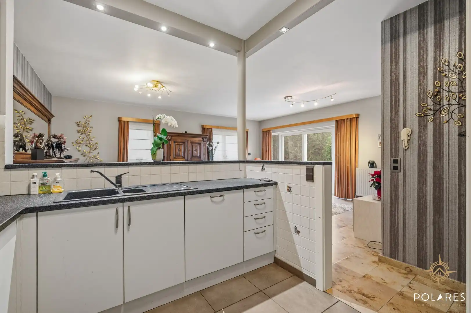 Gelijkvloers 2 slaapkamer appartement met uitzicht op het groen  foto 5