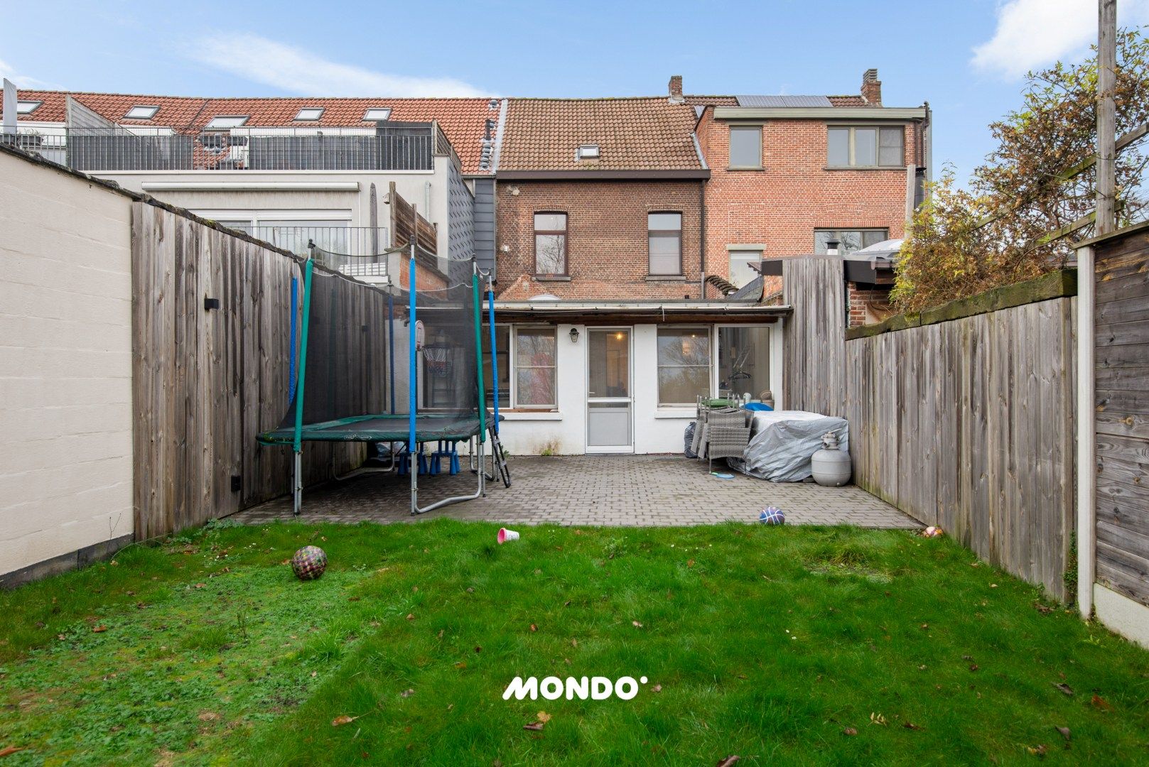 Instapklare woning met 4 slaapkamers en ruime tuin in hartje Niel! foto 11