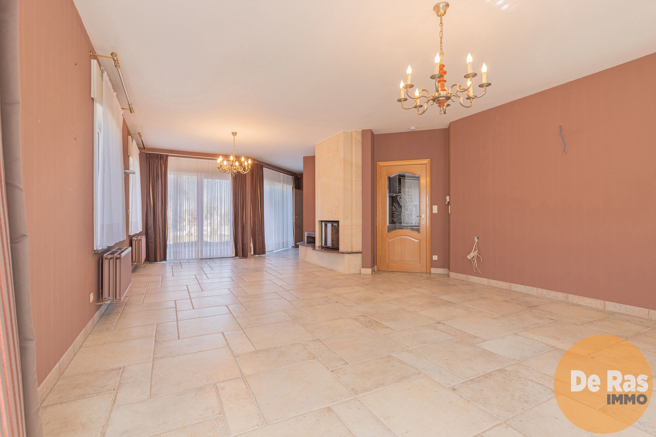 NIEUWERKERKEN - Kwalitatieve woning met diepe tuin en garage foto 4