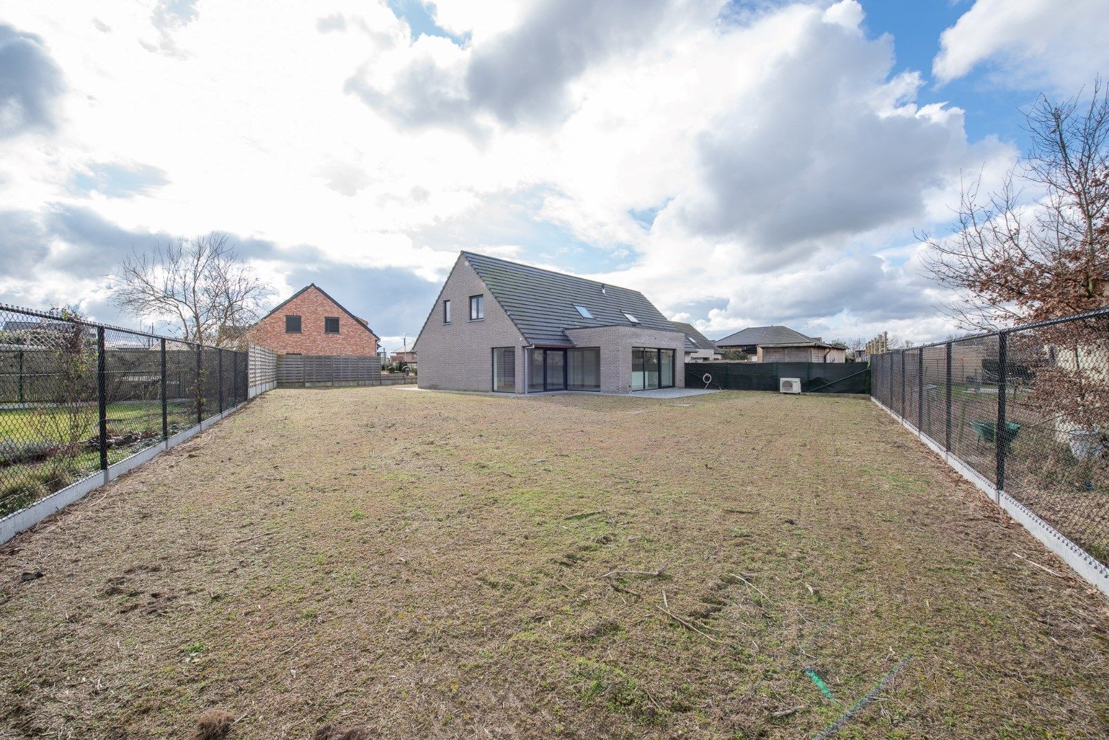Knappe NIEUWBOUW woning met 3 slaapkamers en leuke tuin op topligging te koop te Olsene!  foto 19