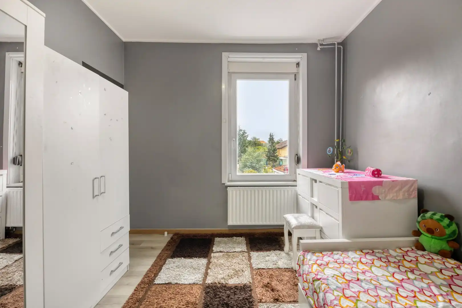Instapklare woning met 4 slpk en ruime tuin foto 20