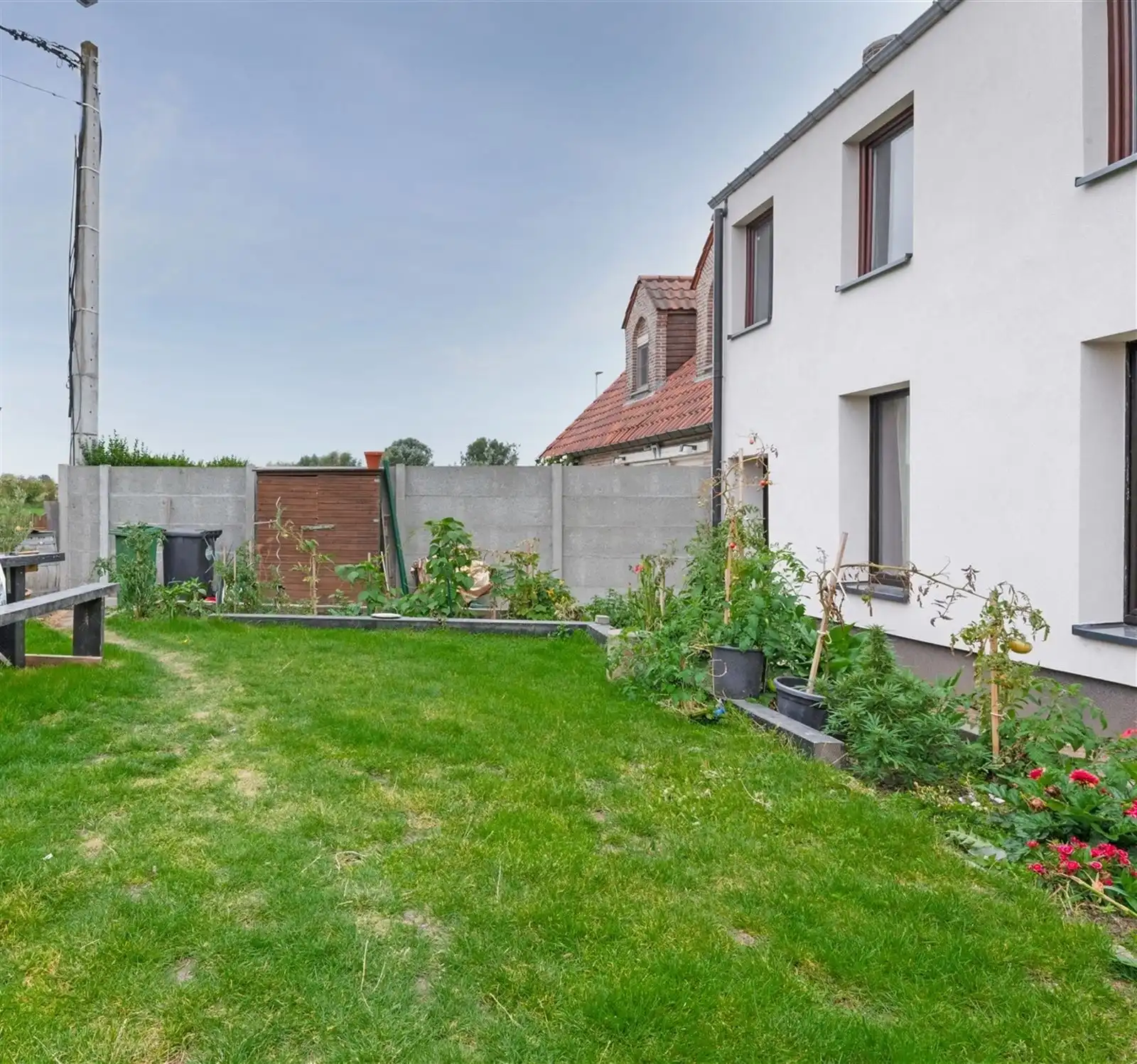 Verder af te werken woning op 2are98 met zuidgerichte voortuin foto 9