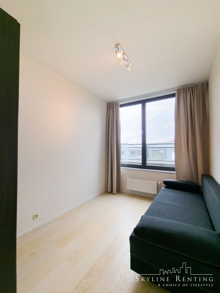 Fantastische gemeubeld 2 kamers PENTHOUSE (Ter Kameren Bos) foto 18