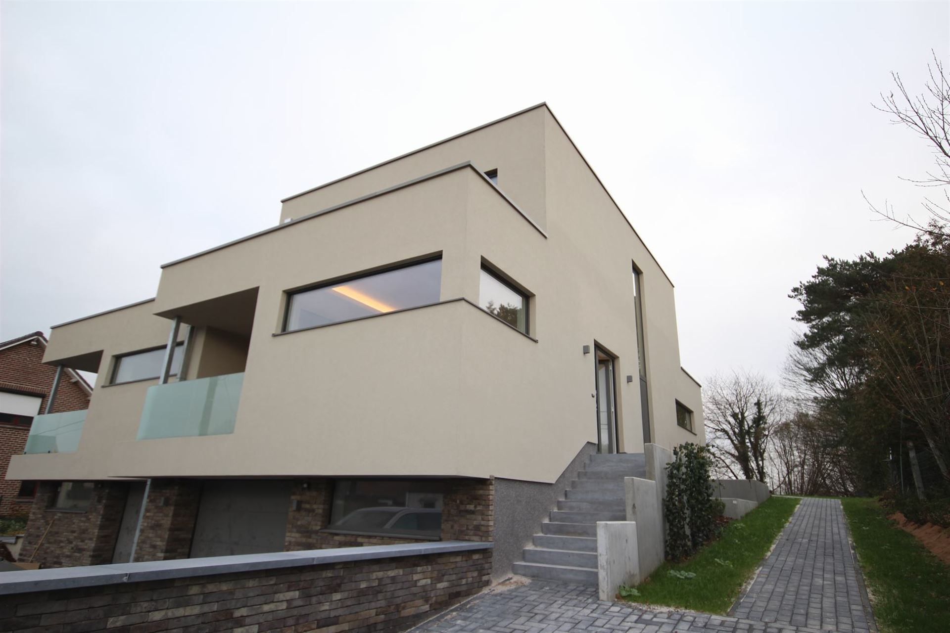 Bijna energieneutrale woning foto {{pictureIndex}}