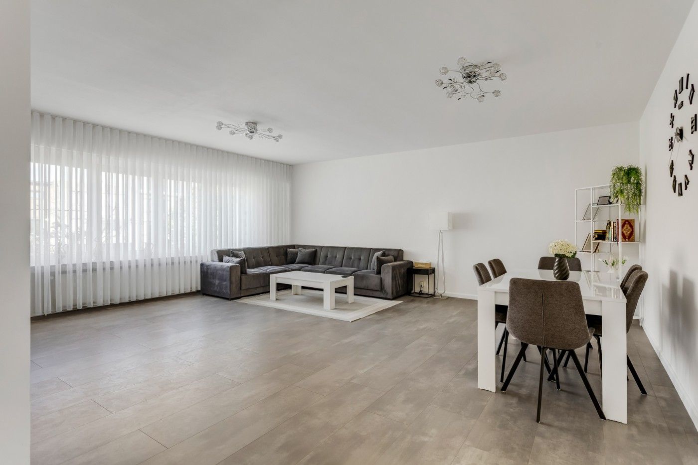 Gerenoveerd app. op 1e verd. met 3 slpk. en garage foto 4