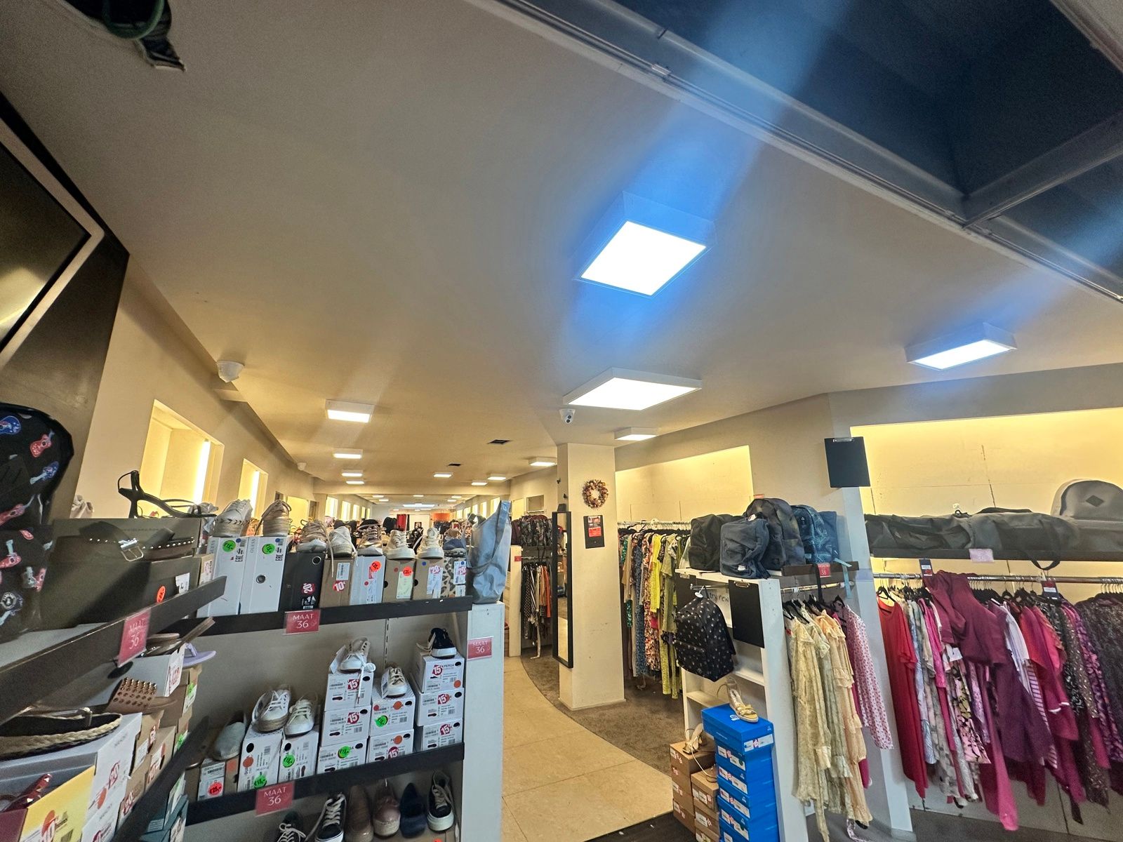 Commerciële opportuniteit op toplocatie foto 4