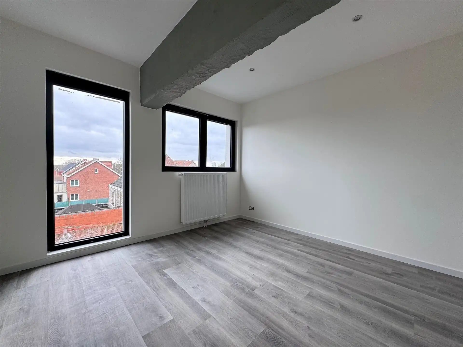 Energiezuinig gerenoveerd appartement met 2 slaapkamers. foto 13