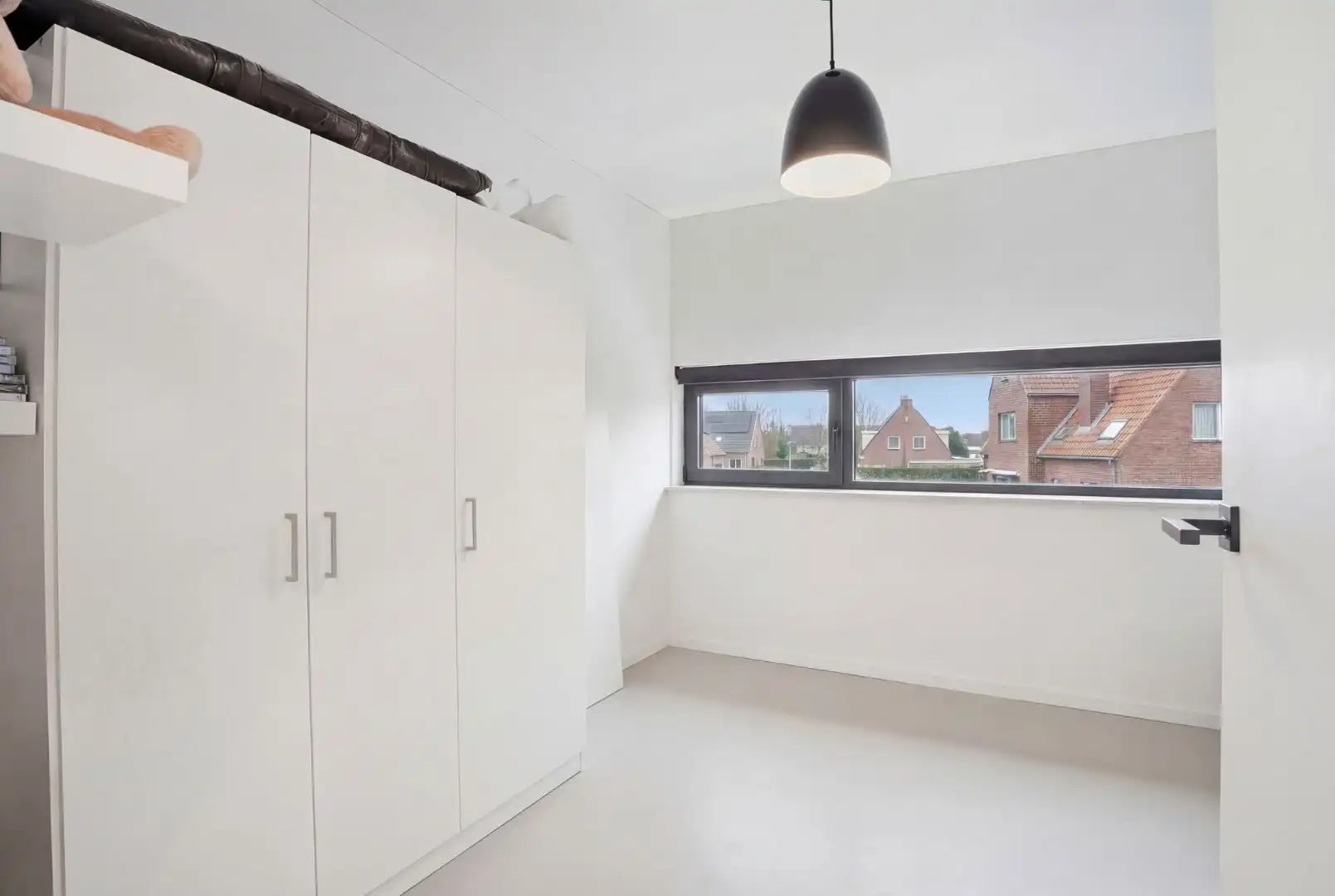 Alleenstaande woning (BJ2016) op 663m² met inpandige garage, 4 slks en 2 badkamers te Kuurne. foto 19