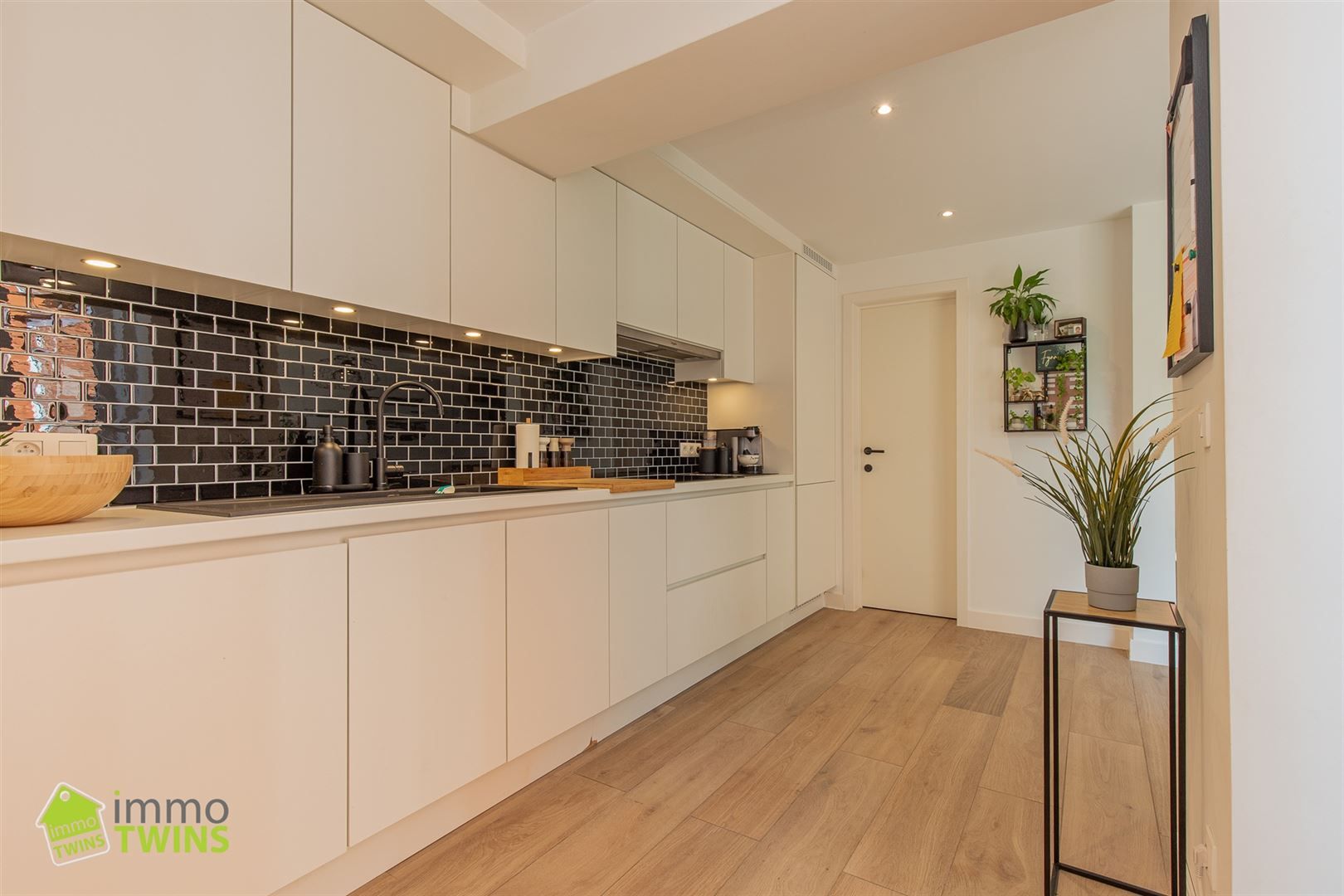 Instapklare gerenoveerde woning op wandelafstand van hartje Dendermonde foto 8