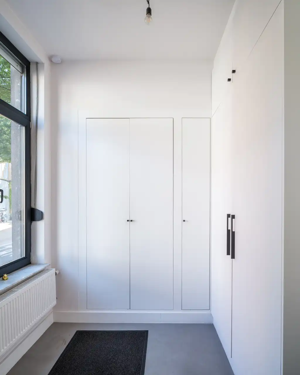 Karaktervolle burgerwoning die baadt in natuurlijk licht, met drie slaapkamers en een aangename buitenruimte op enkele stappen van het historische centrum. foto 12