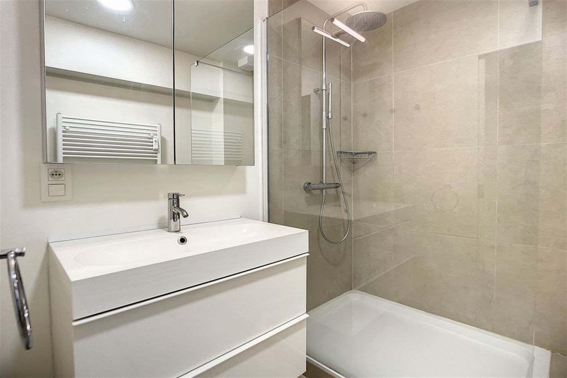 Appartement met 2 slaapkamers en garagebox foto 9