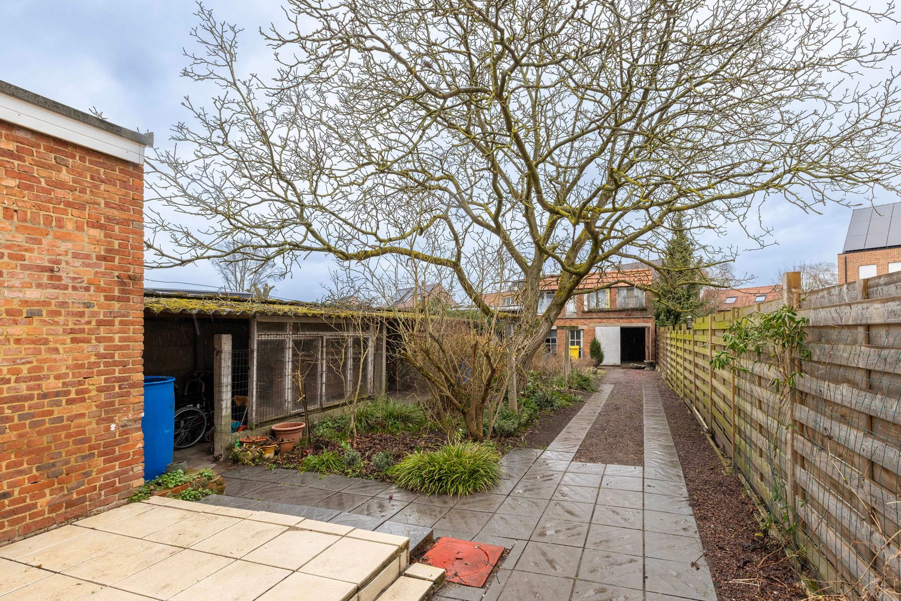 Te renoveren woning met o.a. 2 slaapkamers foto 23