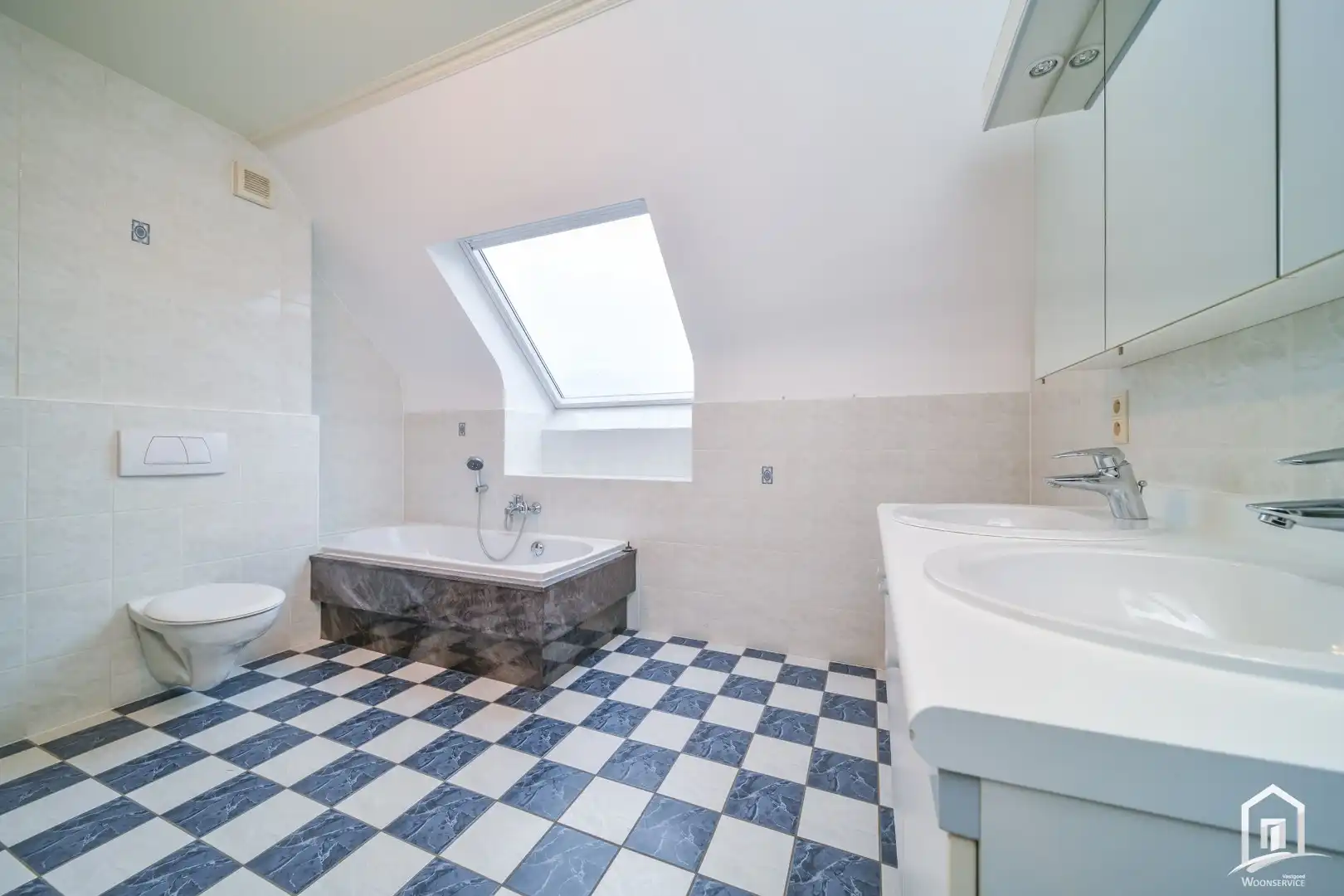 Gezellig en ruim duplex-appartement in centrum Aalst foto 17