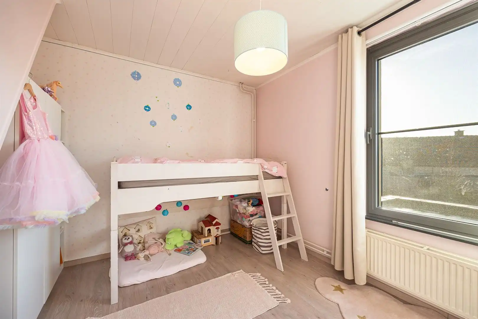 Rustig gelegen, instapklare HOB met 3 slaapkamers foto 12