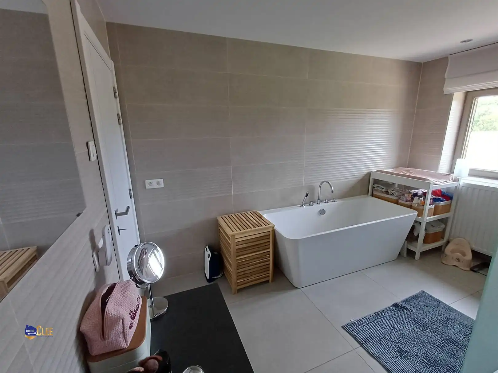 Instapklare woning omgeven door groen foto 23