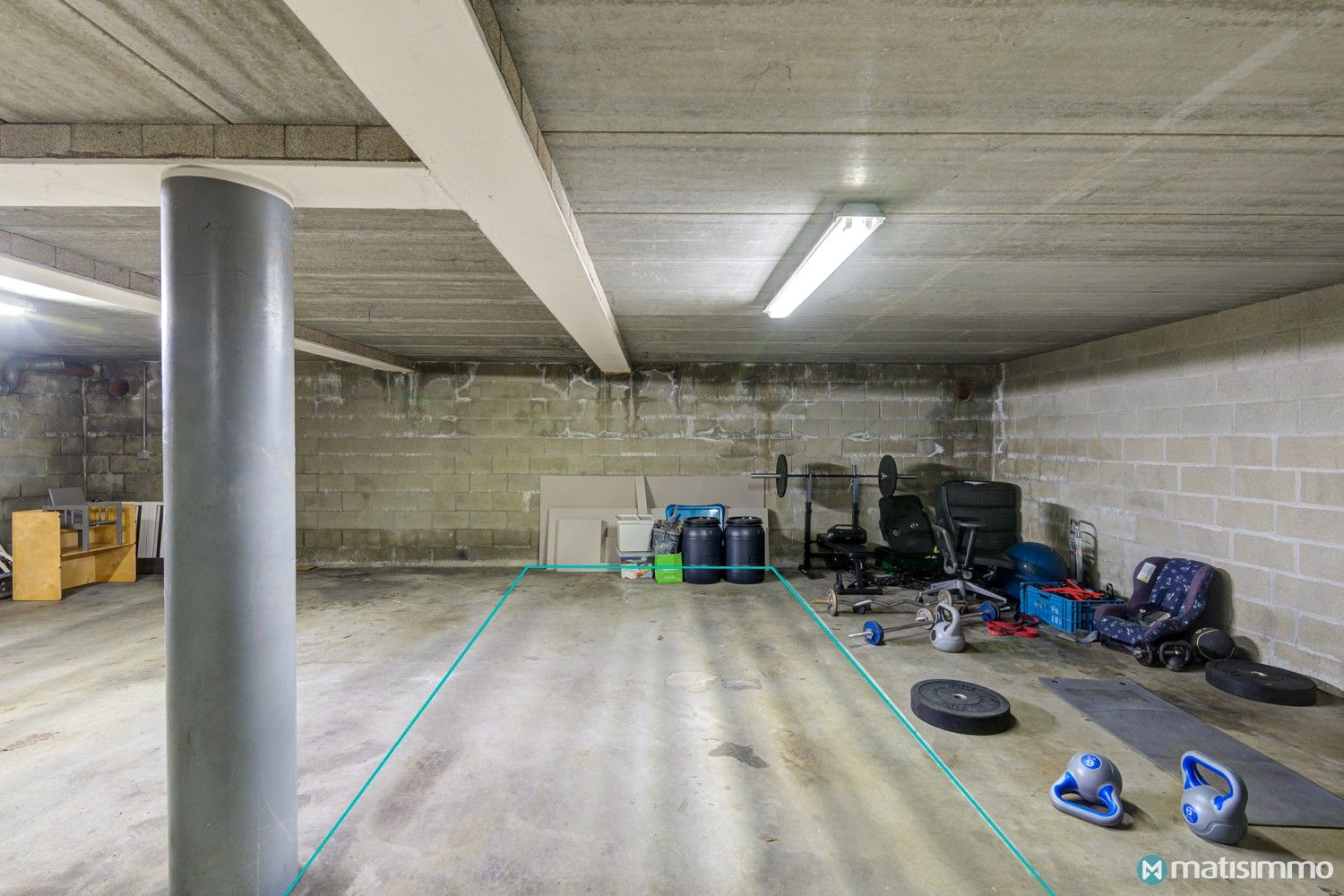 RUIM DUPLEXAPPARTEMENT MET 3 SLAAPKAMERS, AUTOSTAANPLAATS EN KELDERBERGING TE GENK foto 21