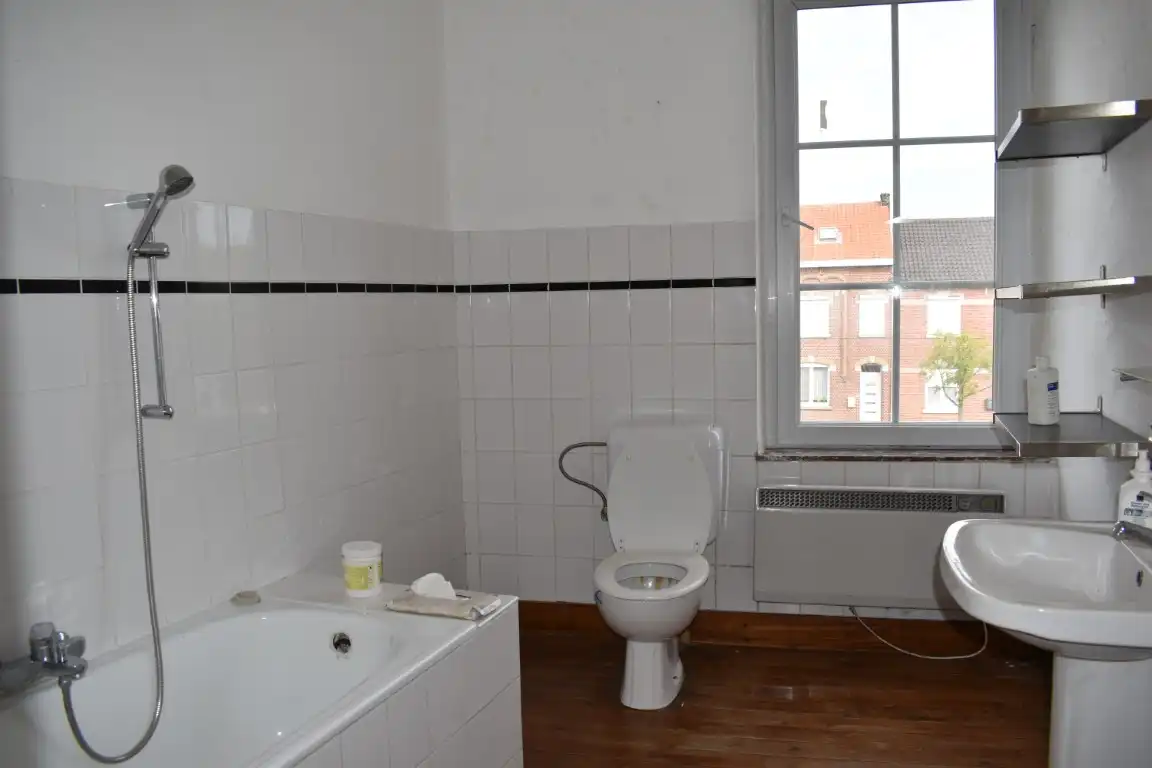 Centraal gelegen woning in het centrum van Borgloon  foto 8