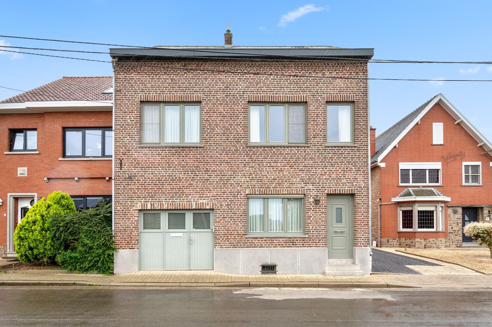 Gezinswoning met 5 slaapkamers, 2 badkamers en prachtige tuin foto 6