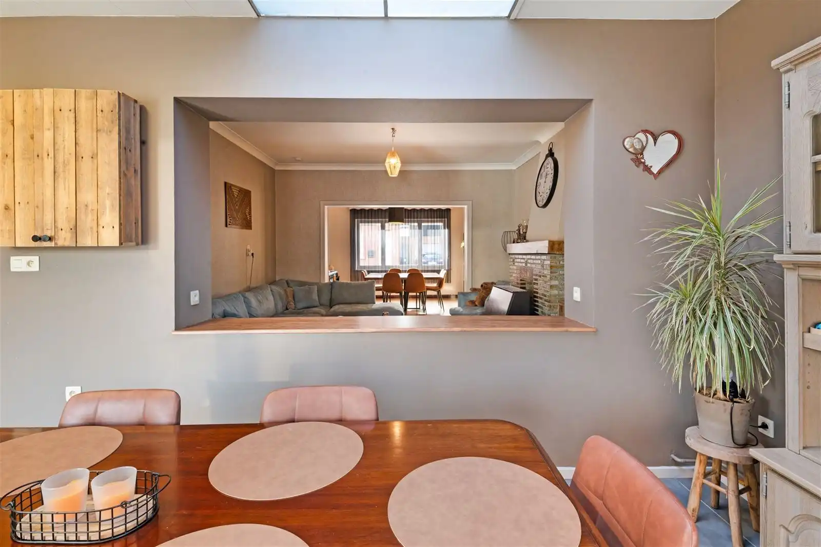 Gezinswoning met garage en tuin op 6are30 foto 10