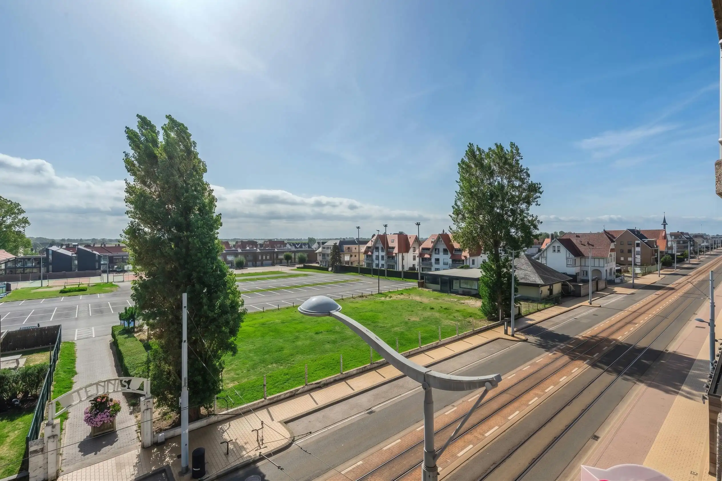 Gerenoveerd appartement met 1 slaapkamer vlakbij de Zeedijk! foto 9
