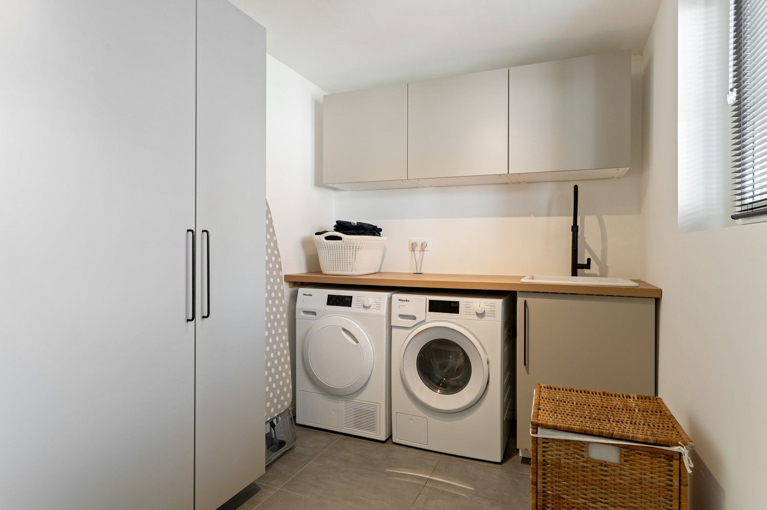 Instapklare woning met 3 slaapkamers, mooie tuin en garage in Kapellen! foto 10