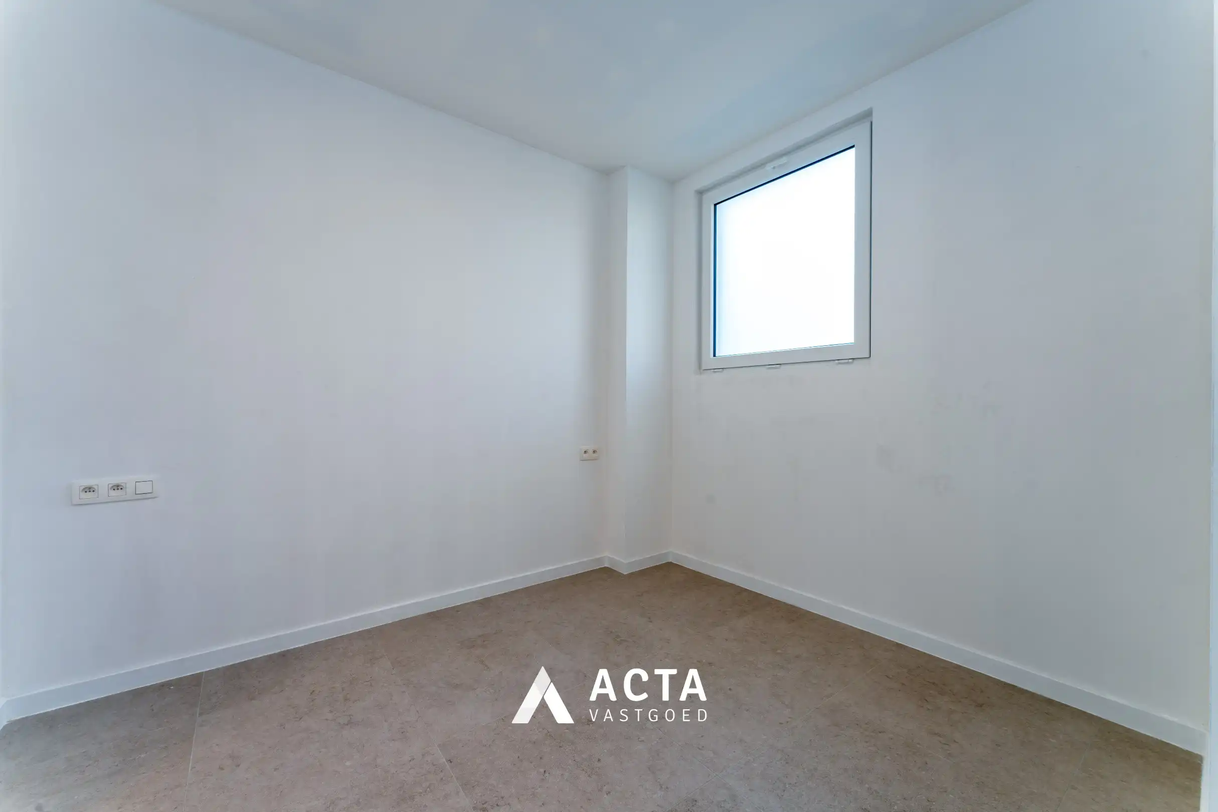 Recent gerenoveerd gelijkvloers appartement nabij het centrum van Oostende foto 6