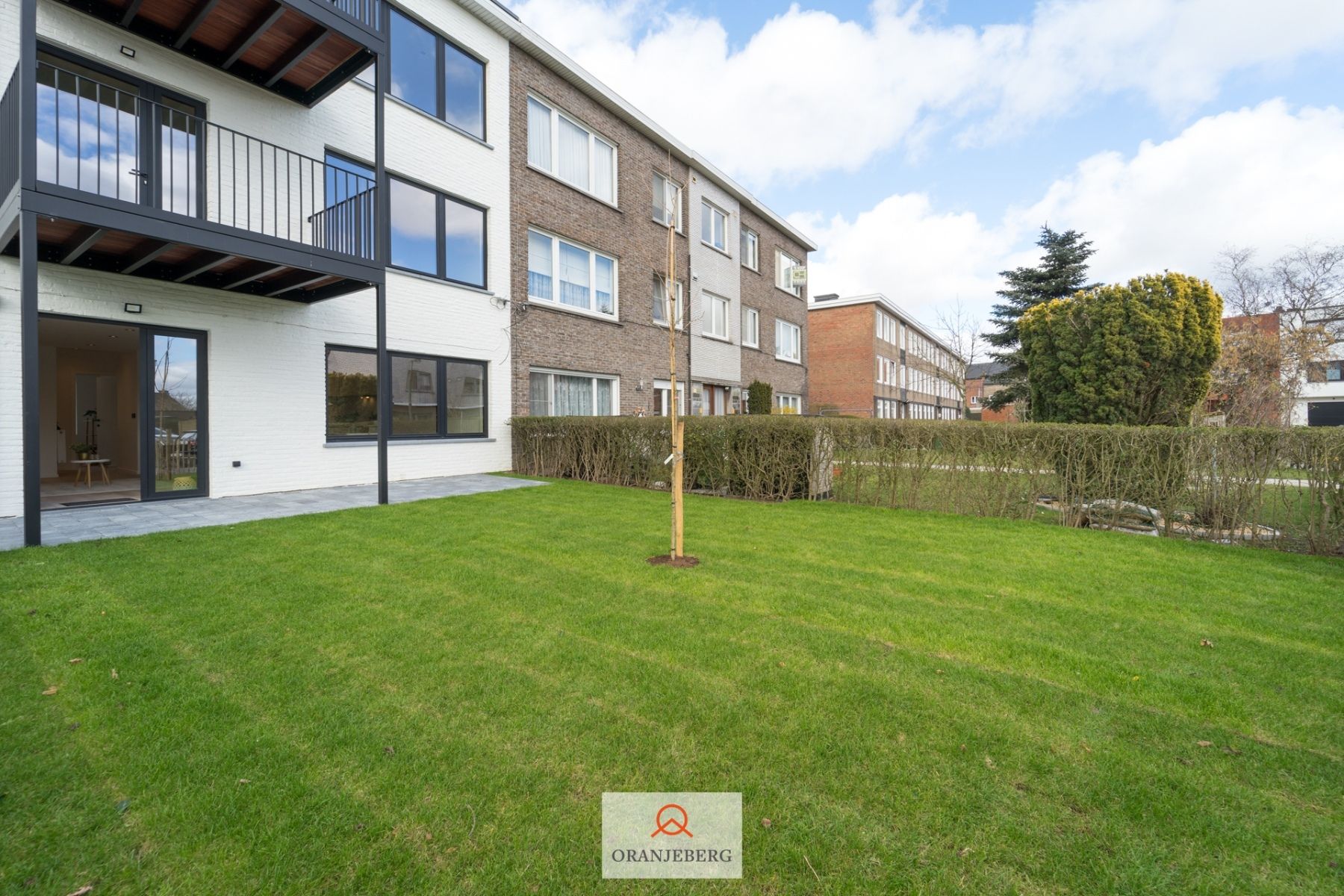 Gerenoveerd zonnig gelijkvloers 2-slaapkamerappartement met tuin foto 22