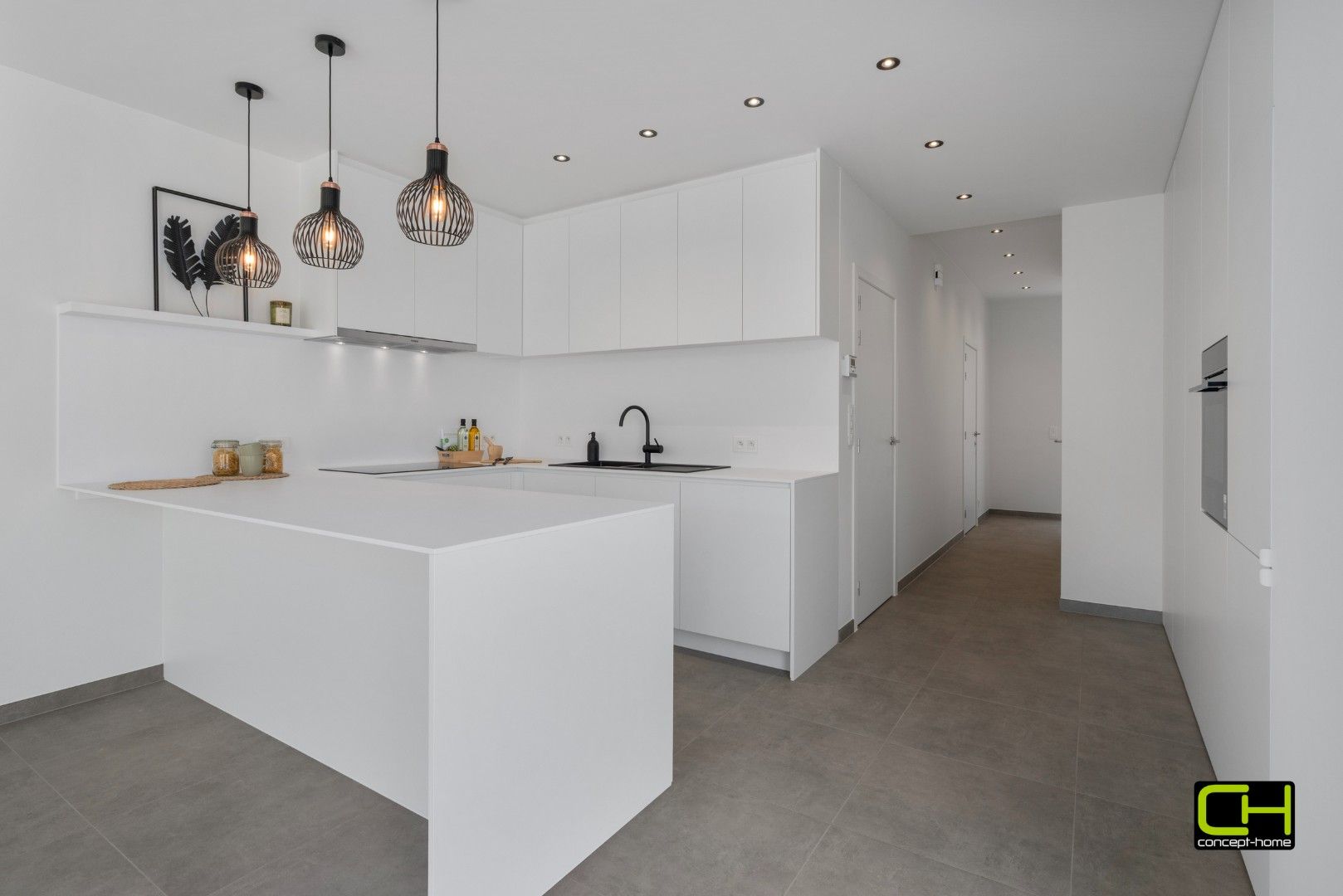 Gerenoveerde woning met drie slaapkamers te koop in Lievegem foto 6