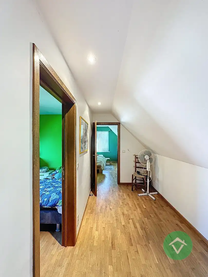 Ruime gezinswoning met dubbele garage in Koekelare foto 22