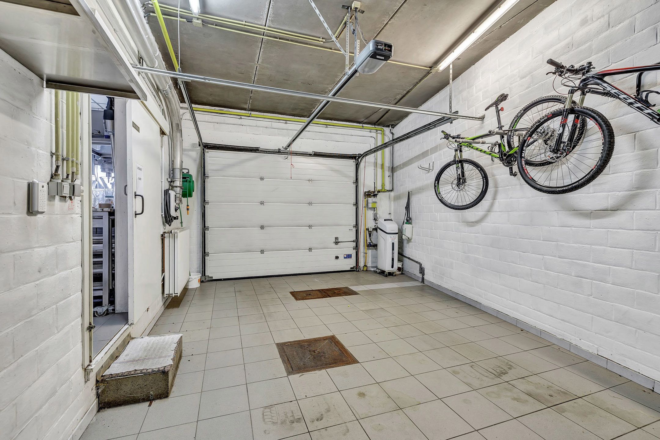 Unieke handelswoning in uitstekende staat foto 10